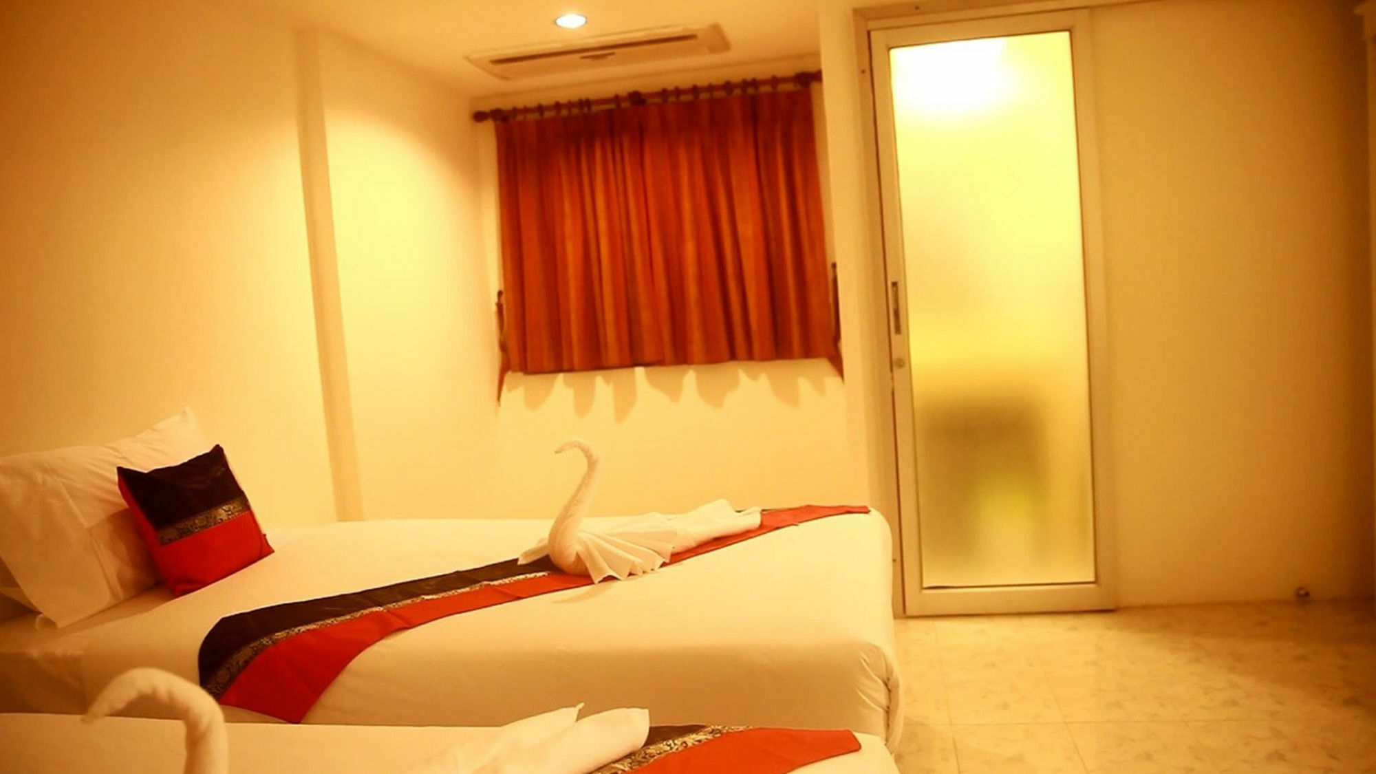 Rayaan Oriental Guest House & Restaurant Patong Ngoại thất bức ảnh